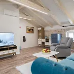 Borgo 8 Tar-Vabriga