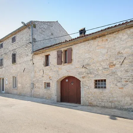 Borgo 8 Apartamento *