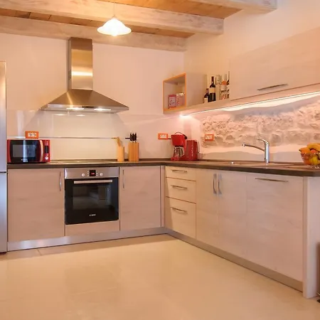 Apartment Borgo 8 Tar-Vabriga
