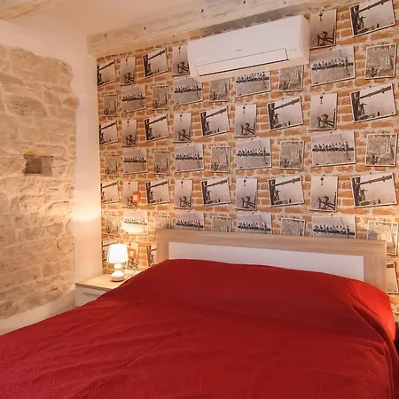 Apartment Borgo 8