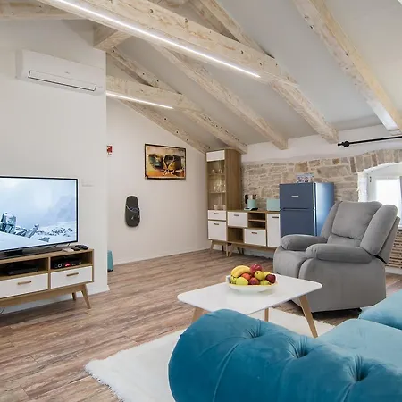 Borgo 8 Tar-Vabriga